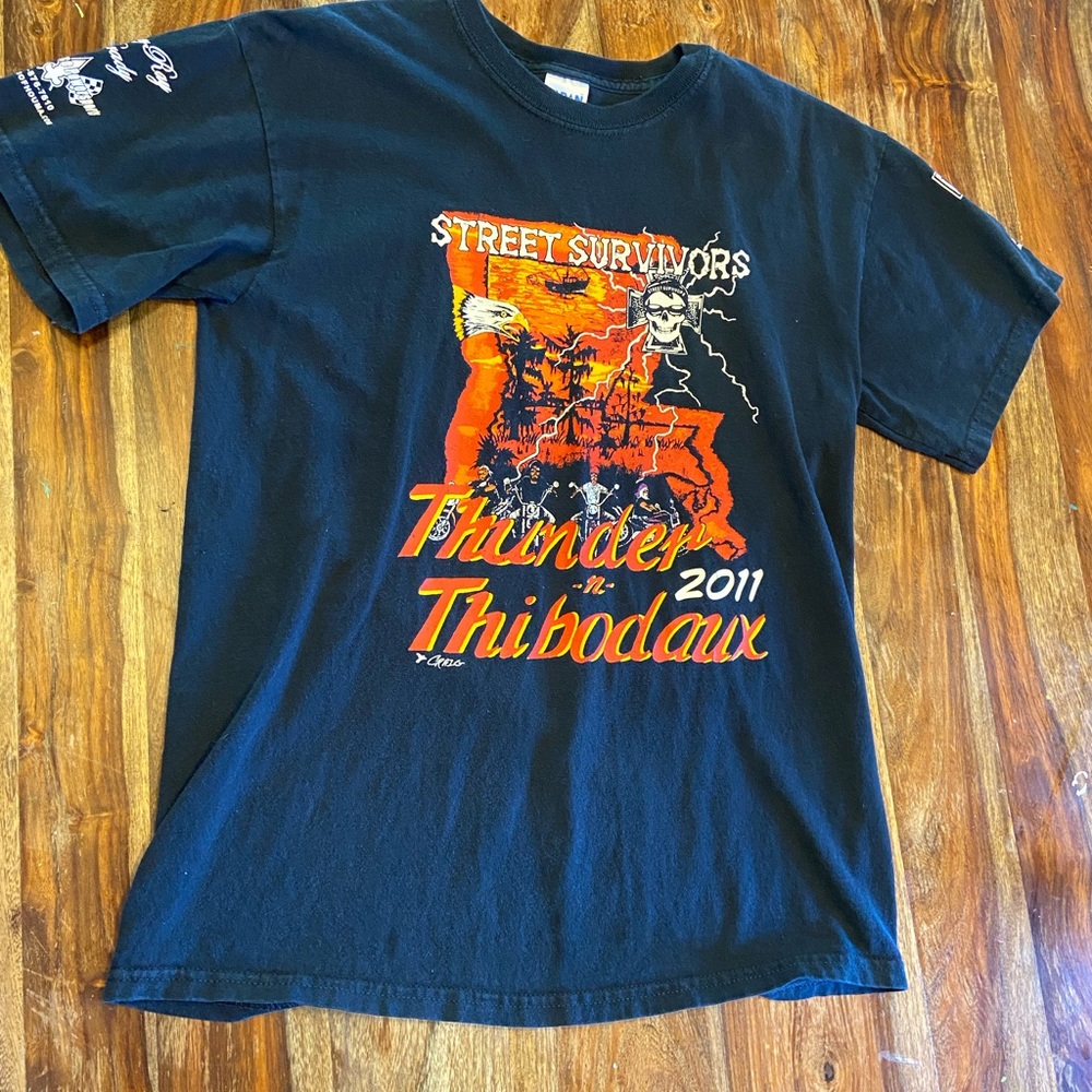 Gildan Black Thunder in Thibodeaux Street Survivor Graphic Adult T-Shirt Medium